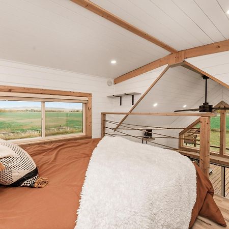 Modern Tiny Cabin, With Hot Tub In Choteau Mt Exterior foto