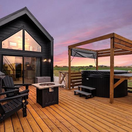 Modern Tiny Cabin, With Hot Tub In Choteau Mt Exterior foto
