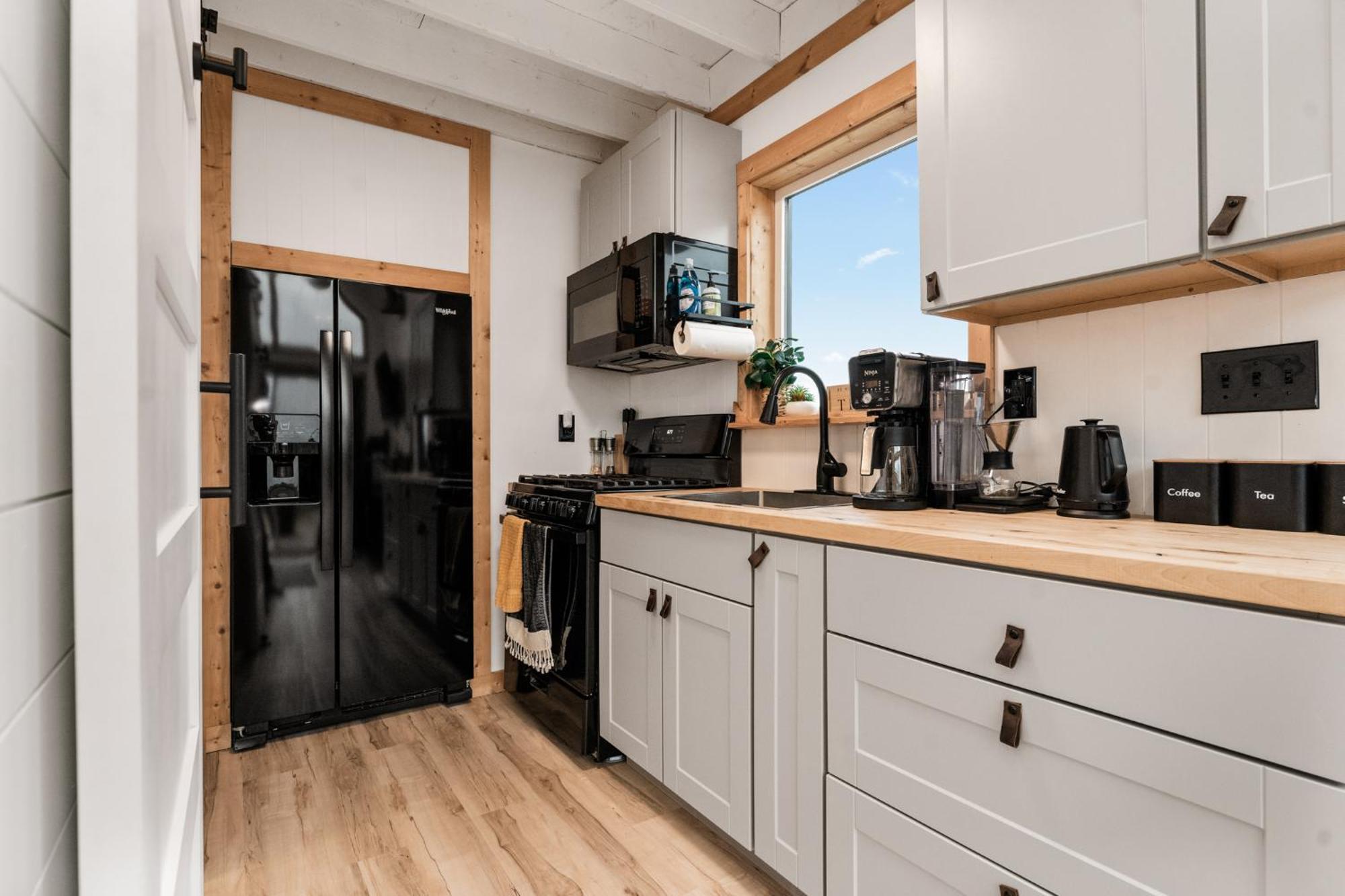 Modern Tiny Cabin, With Hot Tub In Choteau Mt Exterior foto
